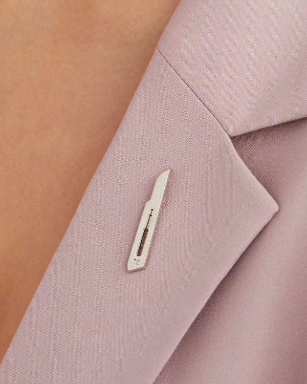 15 Blade Lapel Pin