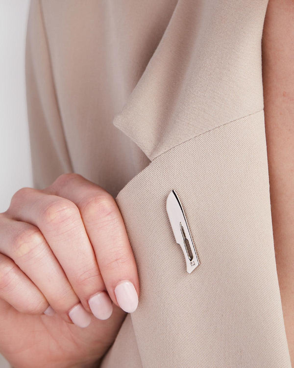 10 Blade Lapel Pin - V Coterie